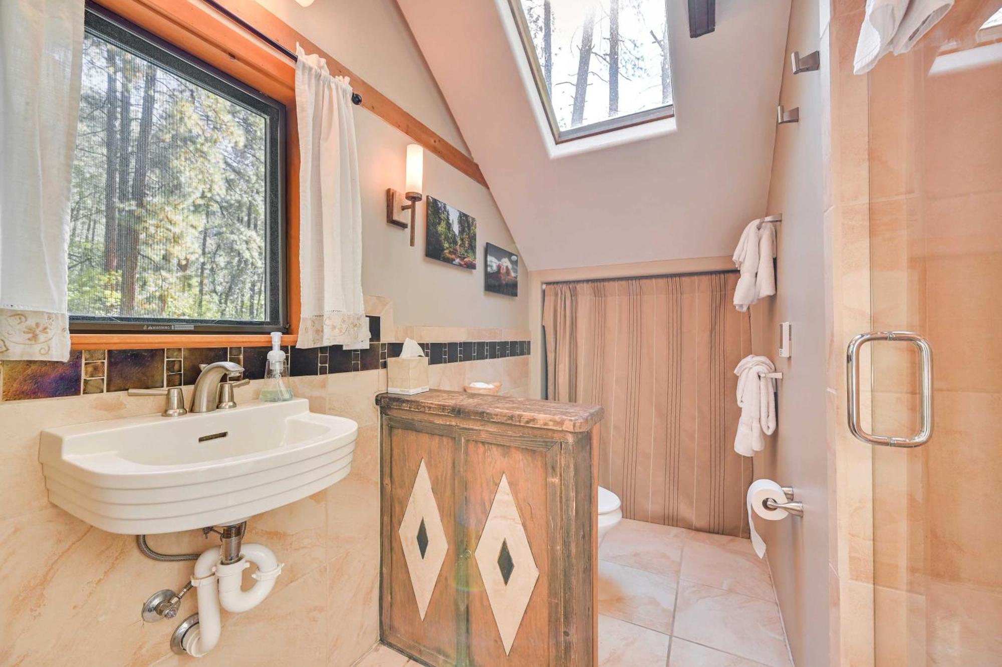 Peaceful Sedona Retreat With Patio And Mtn Views!アパートメント エクステリア 写真