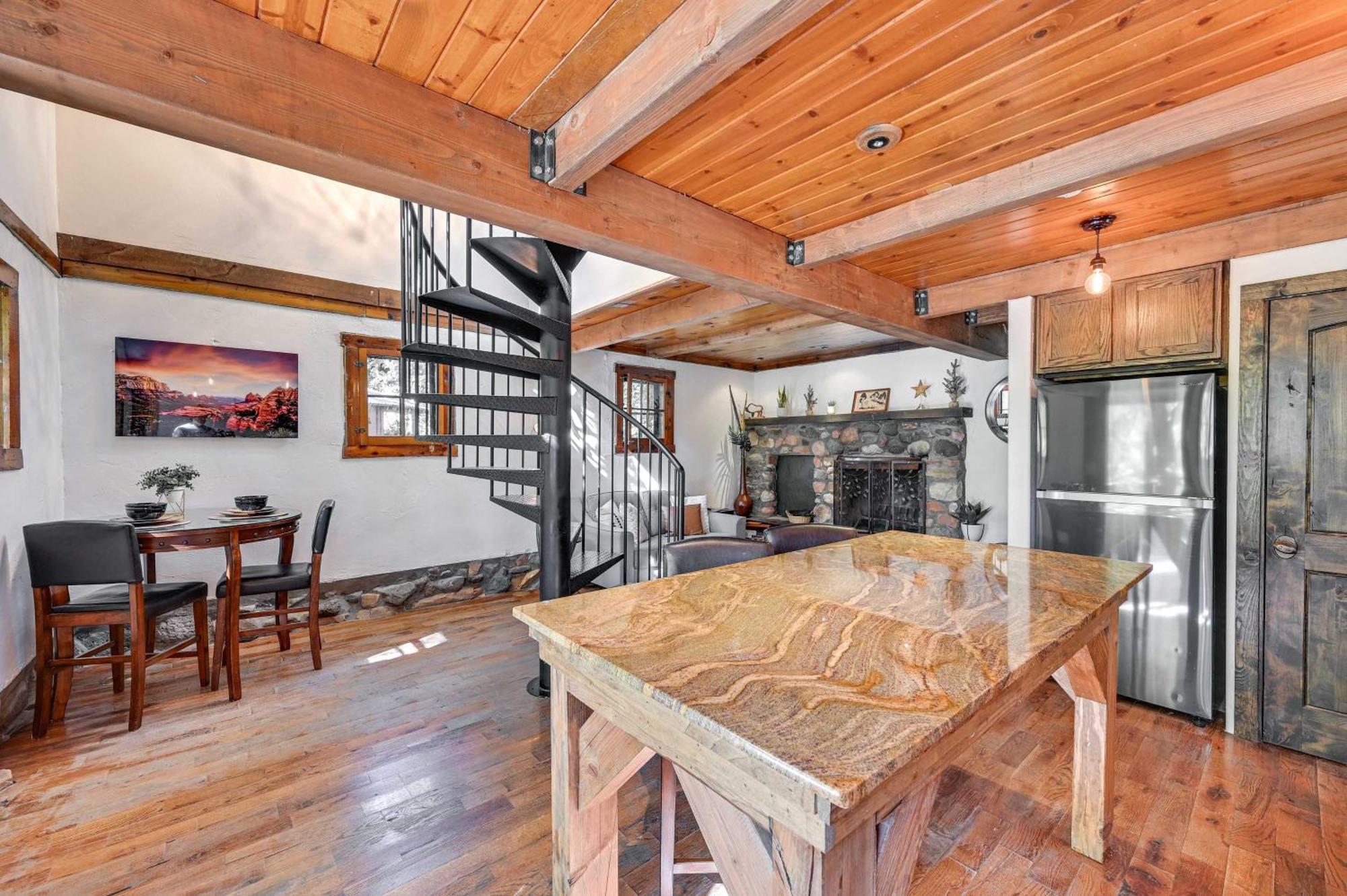 Peaceful Sedona Retreat With Patio And Mtn Views!アパートメント エクステリア 写真